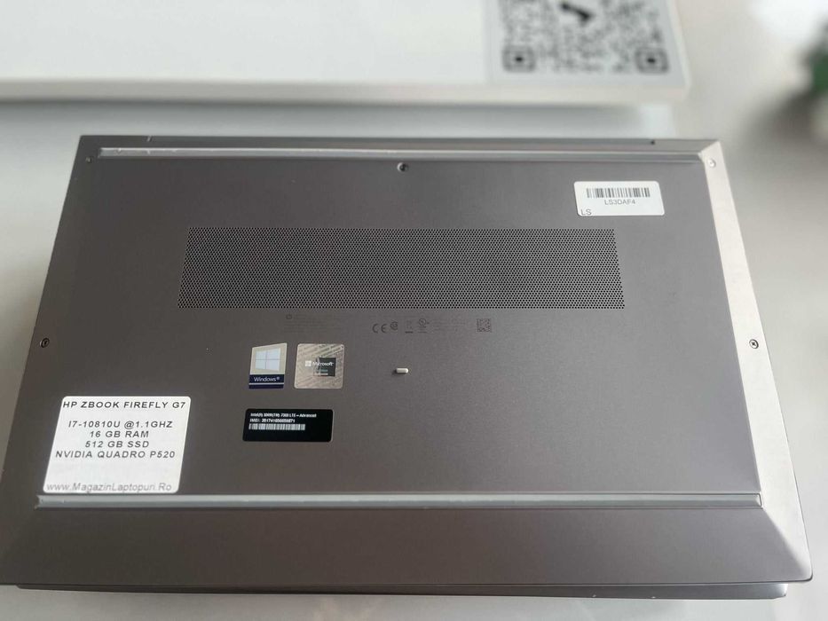 HP ZBook Firefly 15 G7 i7-10810u-16Gb ram-512Gb Ssd-Wwan-NVidia P520