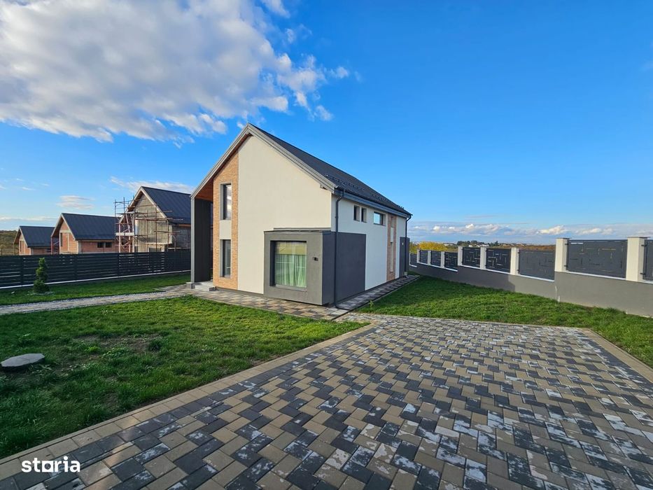 Vilă premium în complex privat Bucium–Vișan | Priveliște superbă