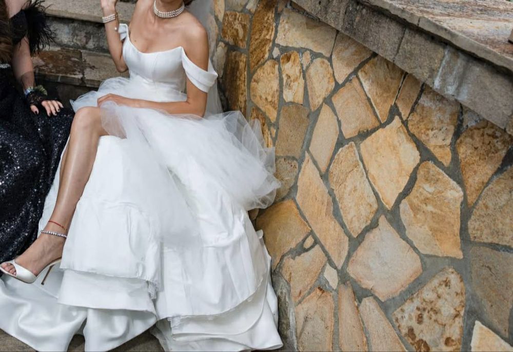 Рокля MARLOWE Булчинска