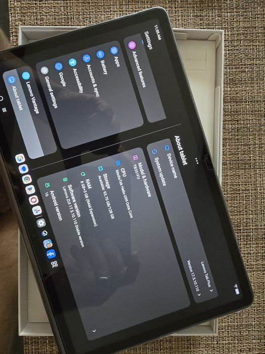 Tableta lenovo tab plus ca noua