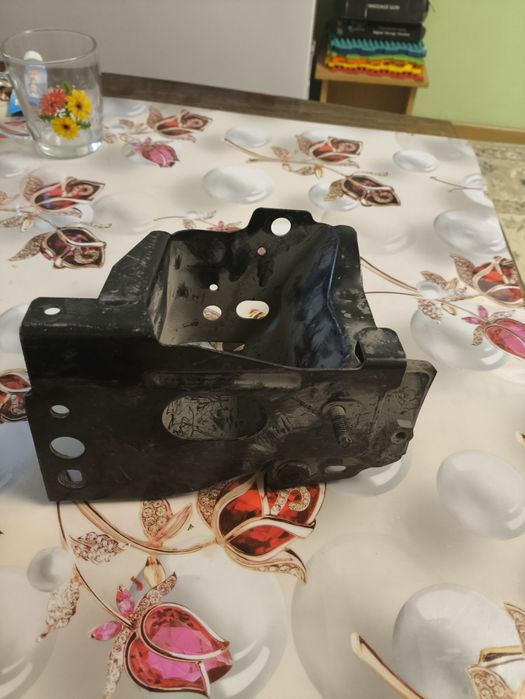 Крепление под бампер на Mazda 626 GE cronos (Кронус)