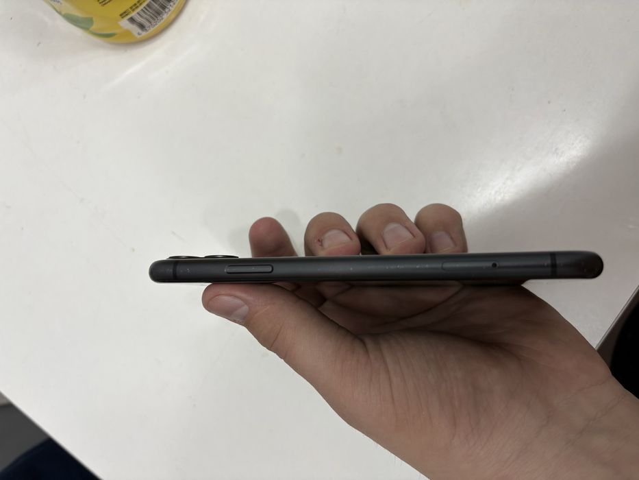 Айфон 11 срочноо