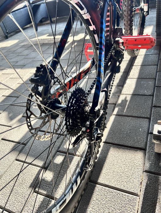 Bicicleta downhill enduro freeride Mondraker summum plunder 2019