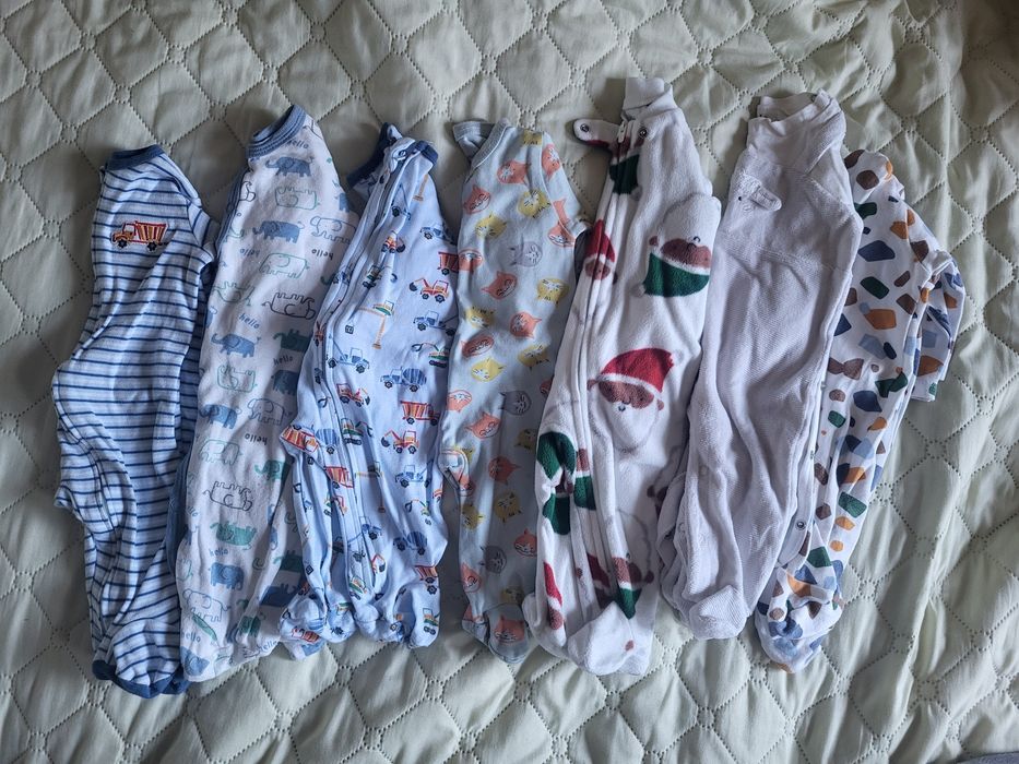 Лот бебешки дрешки за момченце 0-3м