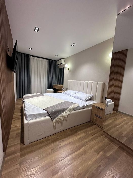 Новомосковская,Стадион Старт.Новая 2 комнатная квартира с обстановкой