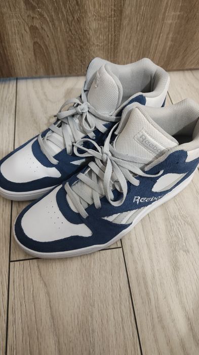 Adidași noi reebok