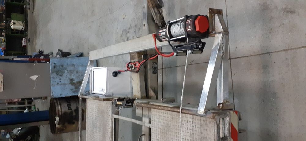 Продавам авто платформа