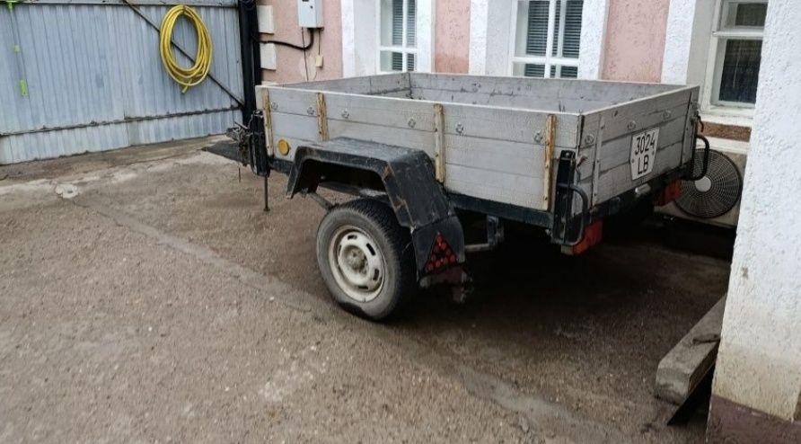 Прицеп КМЗ - 8136