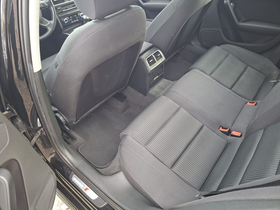 Audi A4 B8.5 ~ 2014/ 2.0d 136 Cp/Navi/Xenon/Camera/Led/S-line