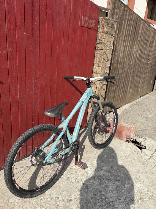 bicicleta dirt da bomb molotov 3 blue