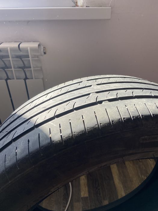 Продам 2 штуки резину