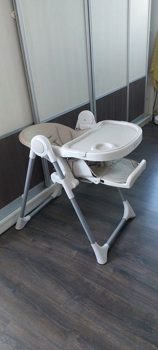 Продам стульчик для кормления