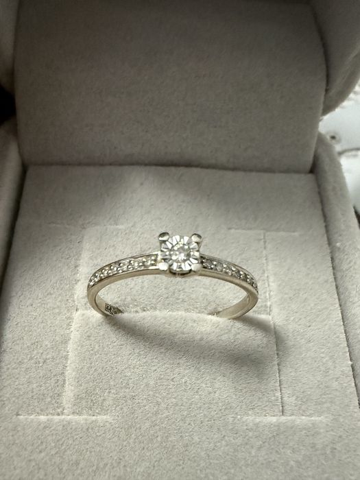 Бриллиантовое кольцо