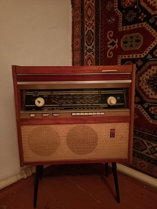 Продам радиоприемник Ригонда