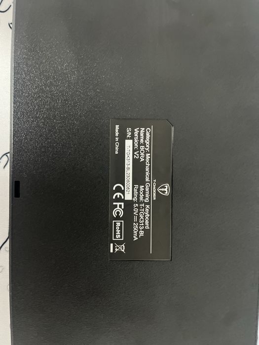 Tastatură mecanică T-Dagger Bora – Blue Switch, RGB, ca nouă