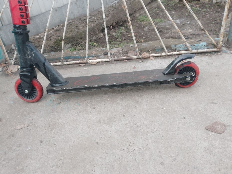 Продам трюковой самокат б/у