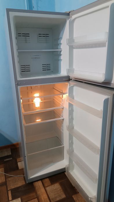 Холодильник Artel