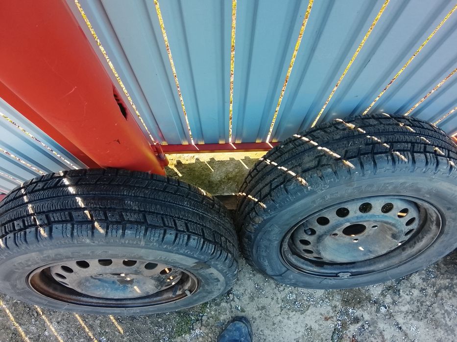 Cauciucuri de iarna pe 175/70/14R