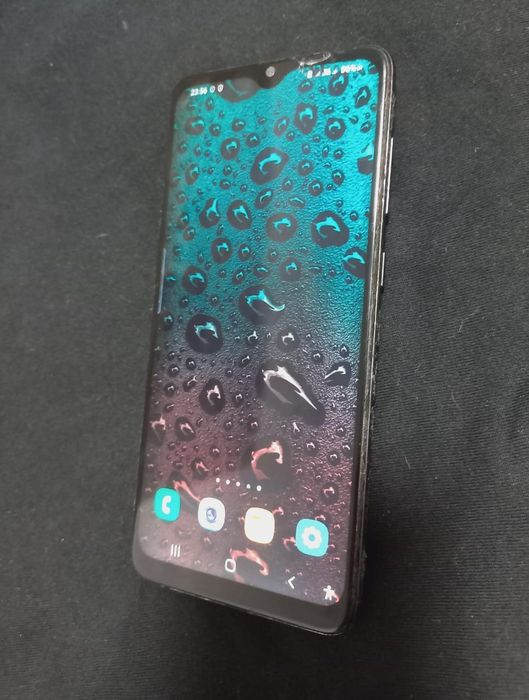 Продам телефон А70 128Gb