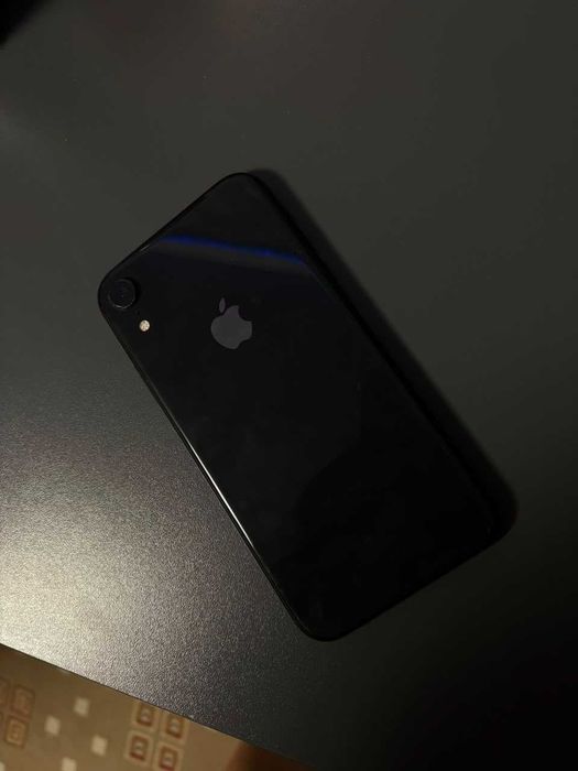 Продам или обменяю IPHONE XR 64gb