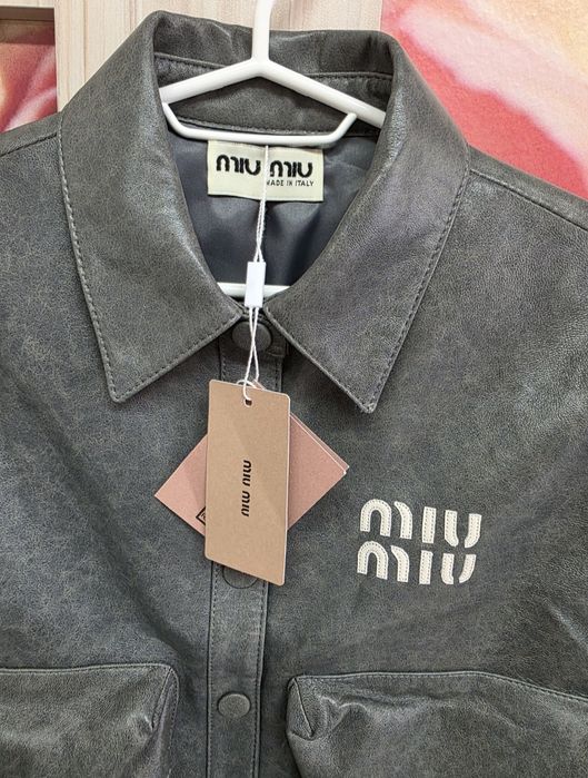 Налично Fendi кожено дамско яке