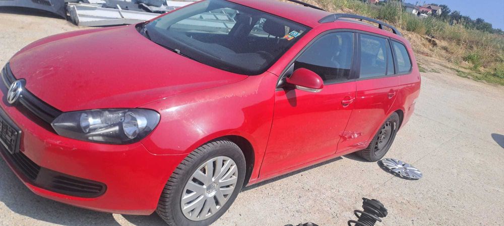 Bara fata , fara proiectoare pentru VW Golf 6 Combi / Break / Variant ! - pretul afisat este pentru bara cu grile ( fara grila cu emblema ) !