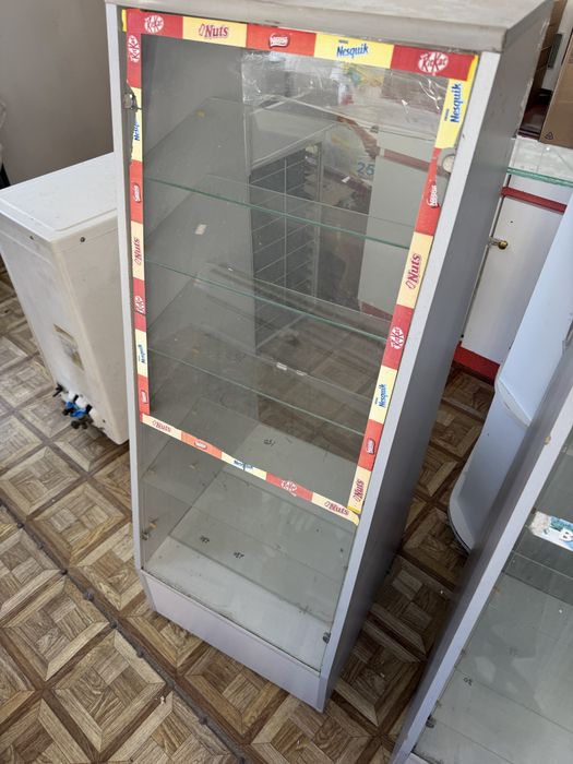 Витринные полки