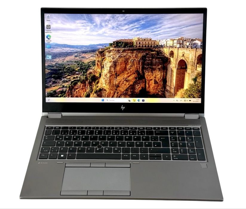 HP ZBook Fury G8 15.6 Full HD i9-11950H 32RAM 512SSD RTX A3000