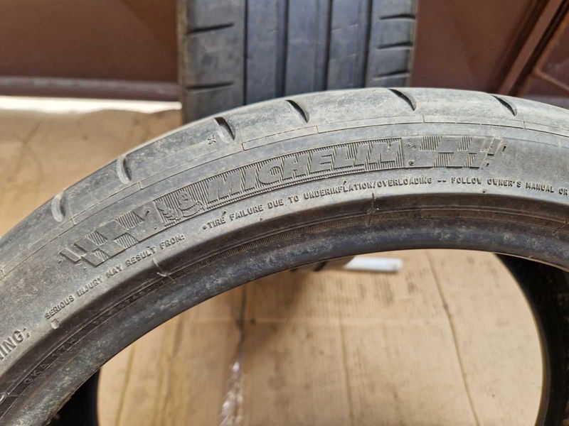 2 Michelin R18 205/40
летни гуми
DOT1918