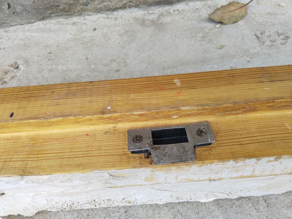 Меж комнатные двери