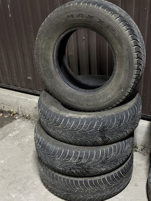 Шиповынные 245/70/16