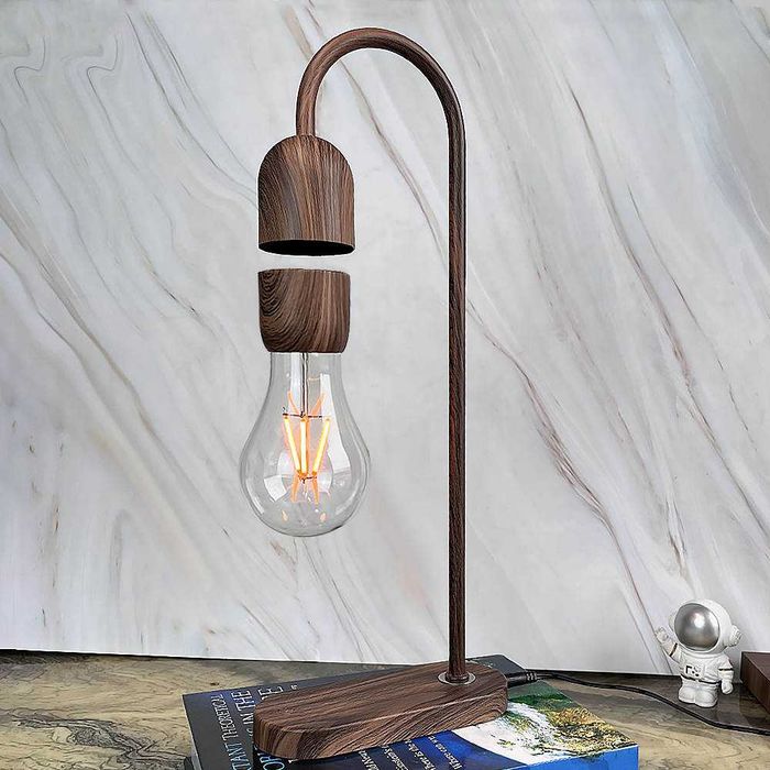 Левитираща лампа