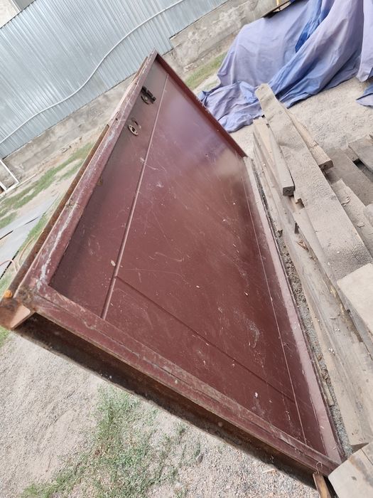 Металлическая дверь входная