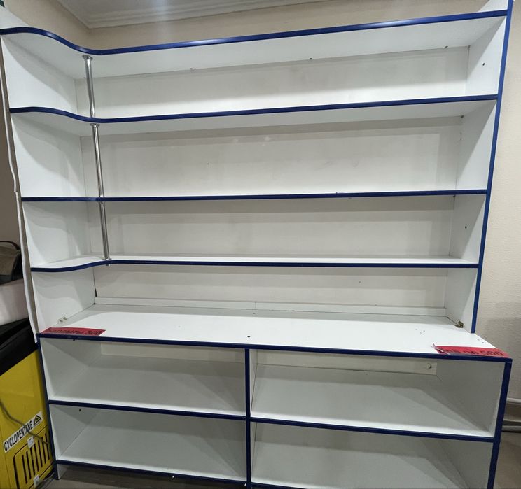 Продаю витрины в хорошем состоянии