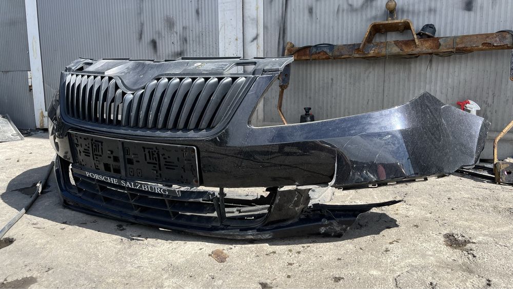 решетка Skoda Fabia 2 Roomster 2010-