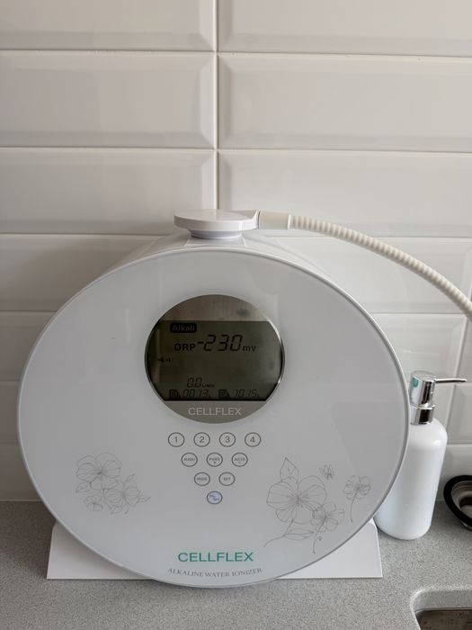 Продам ионизатор воды Cellflex