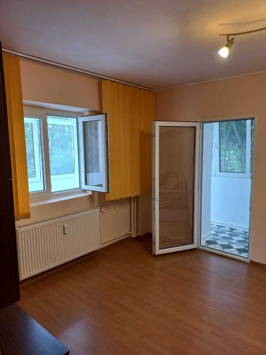 Proprietar Inchiriez Crangasi apt 2 camere