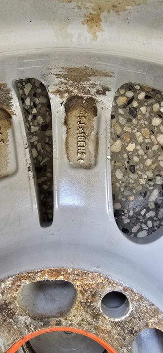 Джанти с гуми 5х120