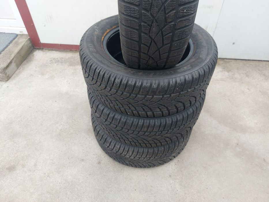 125 lei bucata! Set anvelope M+S/IARNA 215 60 r16 Dunlop! 7 mm