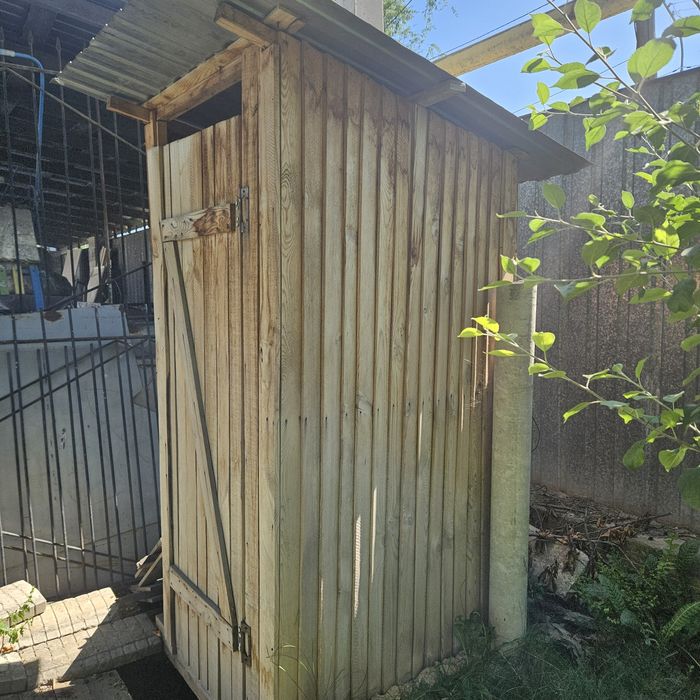 Продам туалет  бу