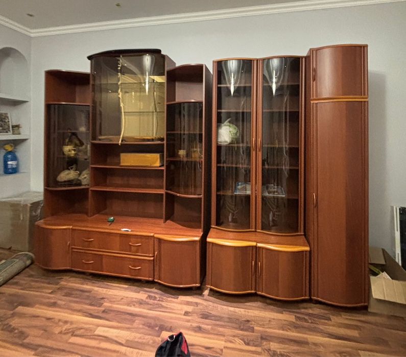 Продам гарнитур в гостиную