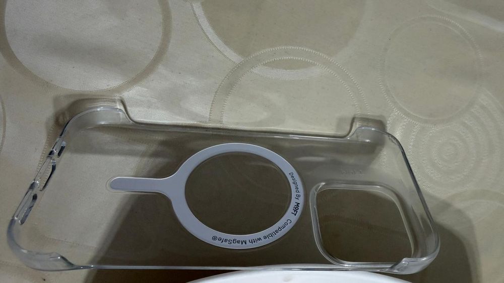 Чехол MOFT для Apple iPhone 16 Pro прозрачный