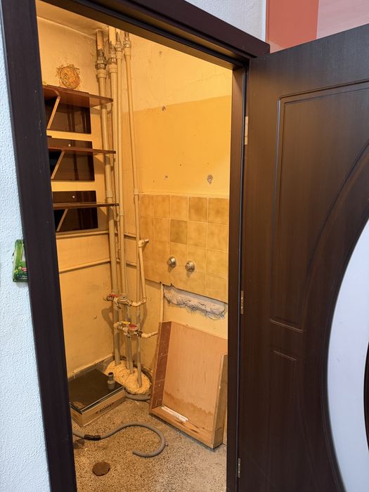 Двустаен апартамент в кв.Родина 1 до у-ще Олимпи Панов