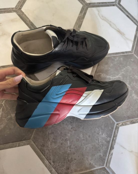 Gucci sneakersi barbati