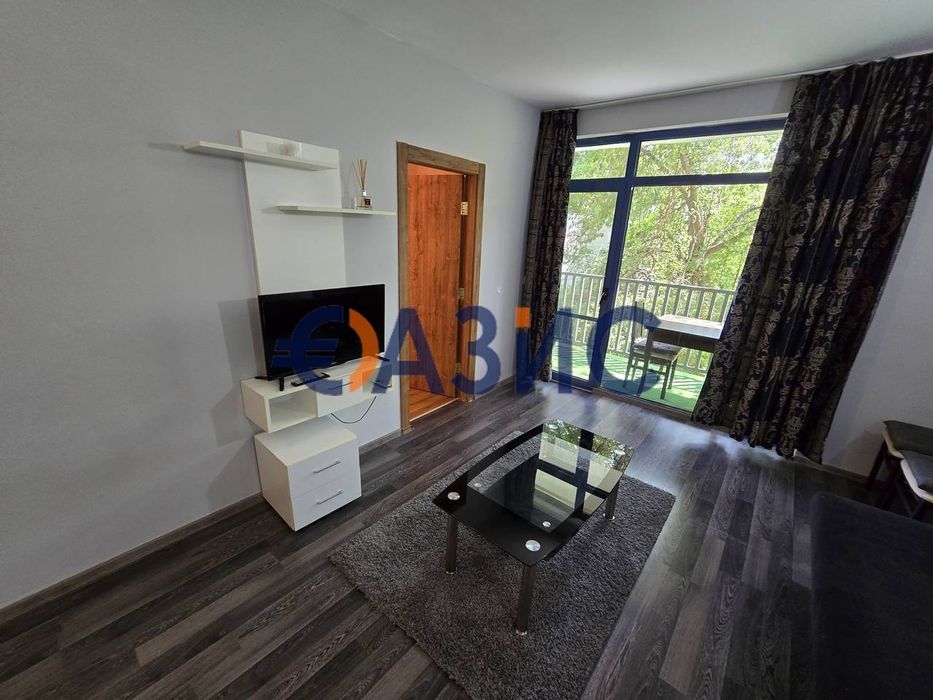 Продава се Двустаен апартамент в к.к. Слънчев бряг - 62 кв.м за 1050 €/кв.м - Снимка #7