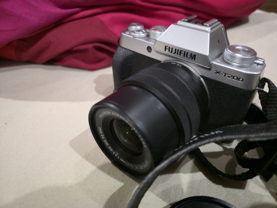 Fujifilm  x-t200