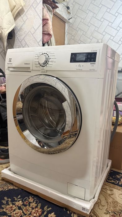 Стиральная машинка Electrolux
