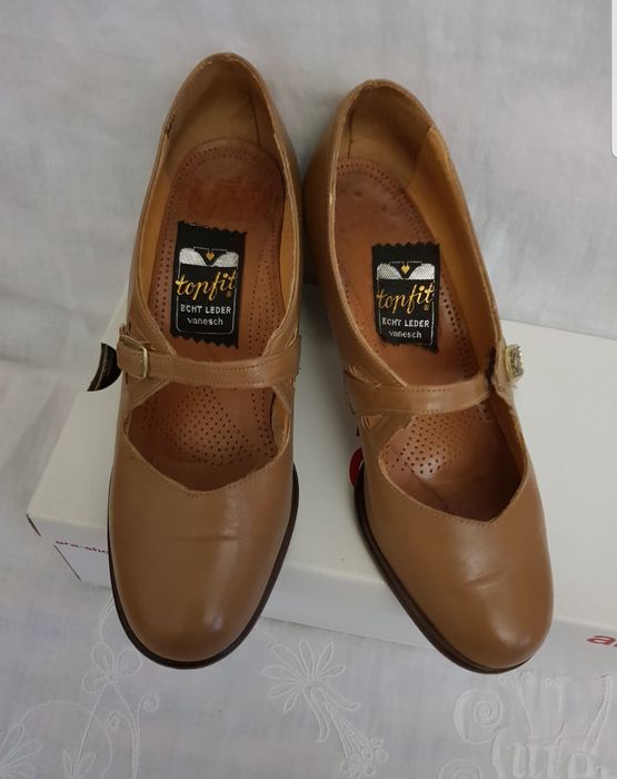 Pantofi din piele de lac