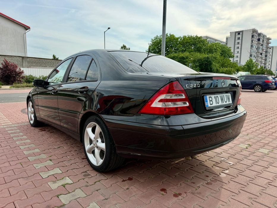 MERCEDES-BENZ C-Class 2005 — imagine 4
