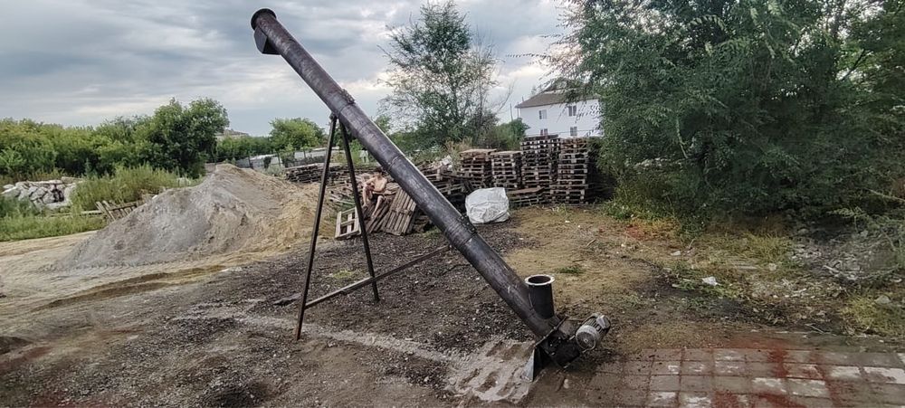 Продам шнек для подачи зерна и цемента